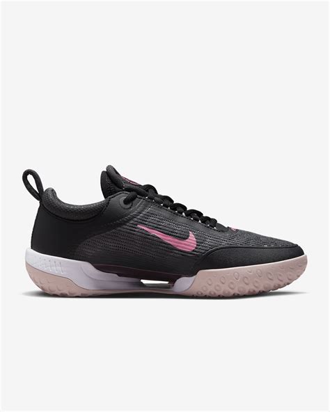 Nike Tennis. Nike.com.